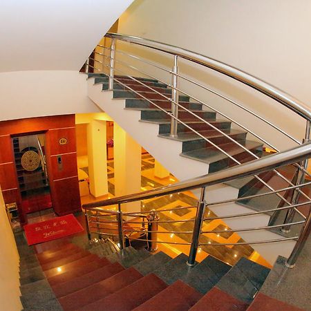 Lao Cai Galaxy Hotel Exterior photo